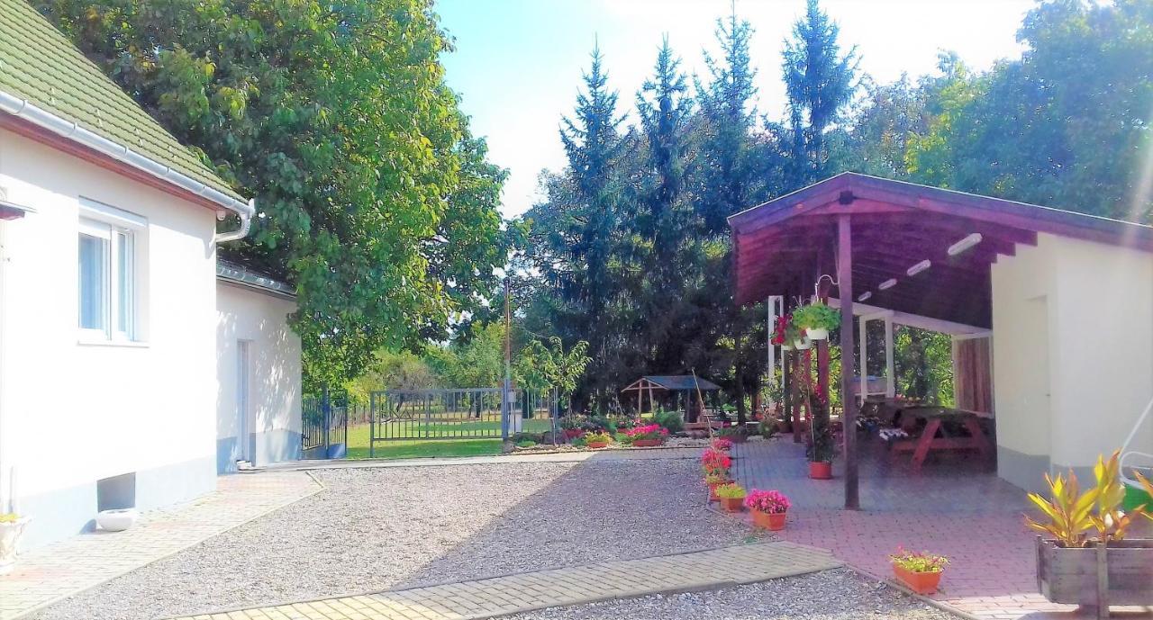 Kristály Vendégház Bogács Exterior foto
